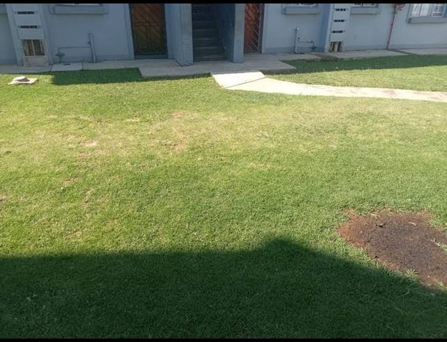 3 BEDROOM TOWNHOUSE FOR SALE IN CRYSTAL PARK